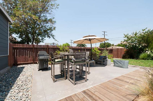 10228 patio 2