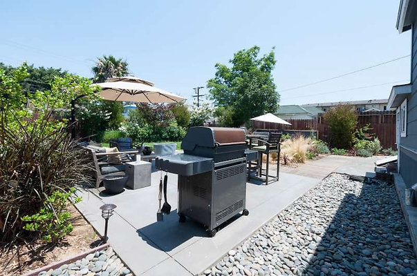 10228 patio 3