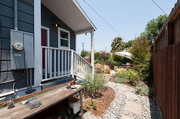 10228 patio 7
