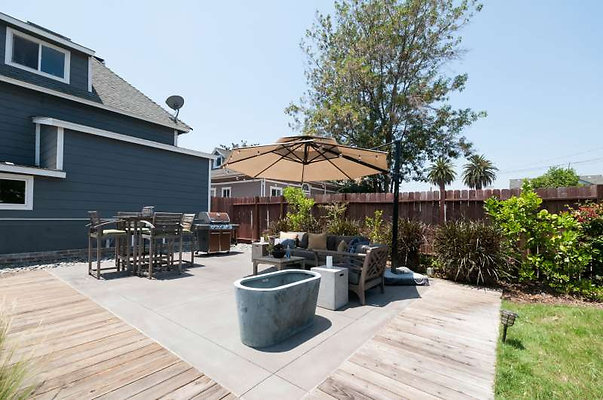 10228 patio 1