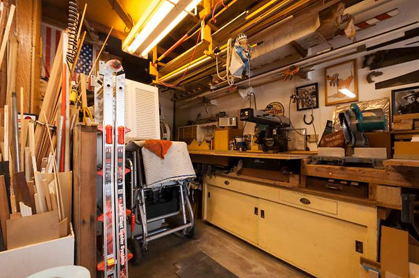 10607 garage 4