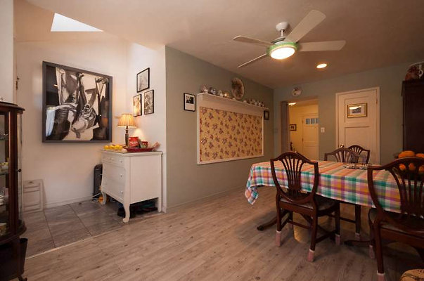 10607 dining 4