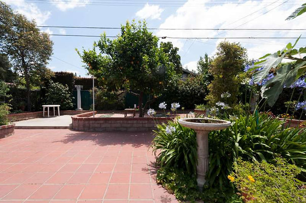 10607 patio 13