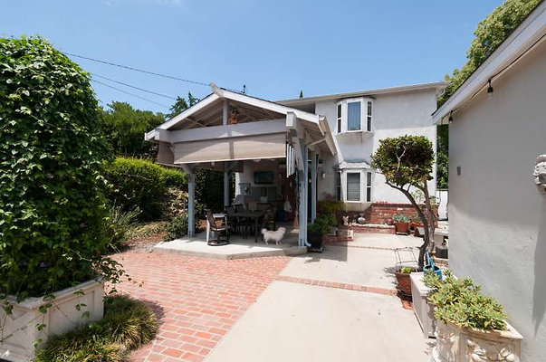 10607 patio 5