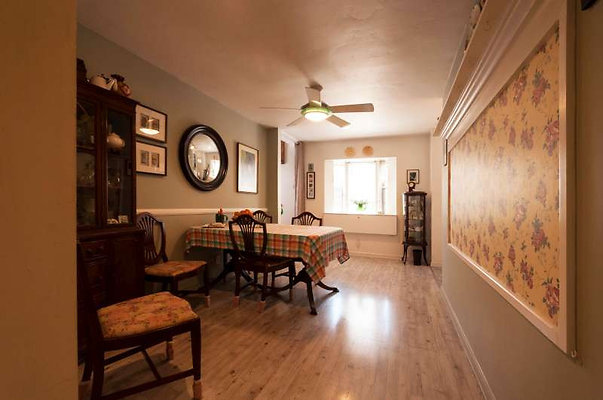 10607 dining 3