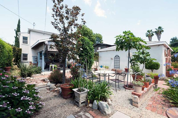 10607 patio 11