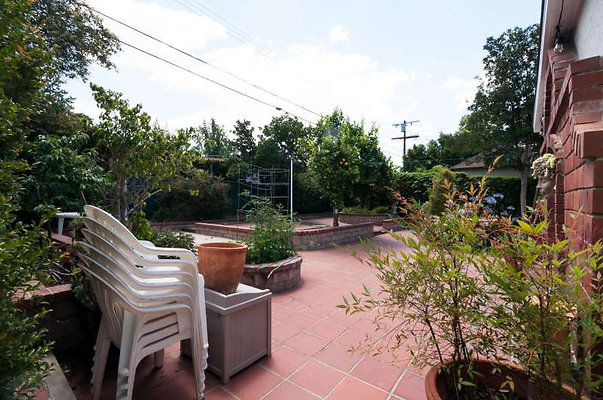 10607 patio 14