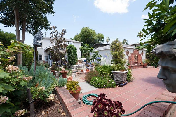 10607 patio 15