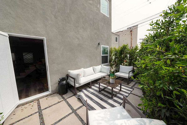 10997 patio 3