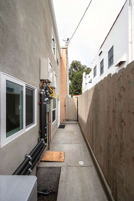 10997 side 3