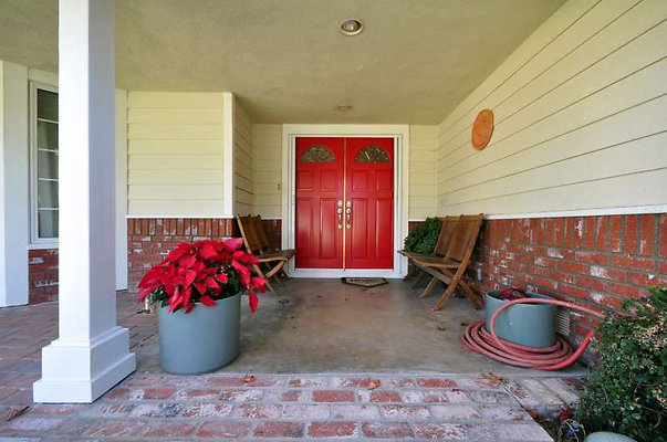 9392 porch 1