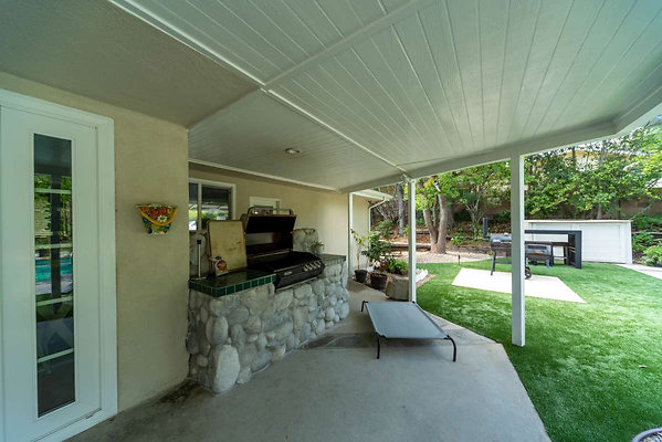 12714 patio 6