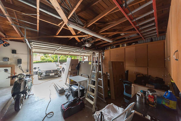 12714 garage 1