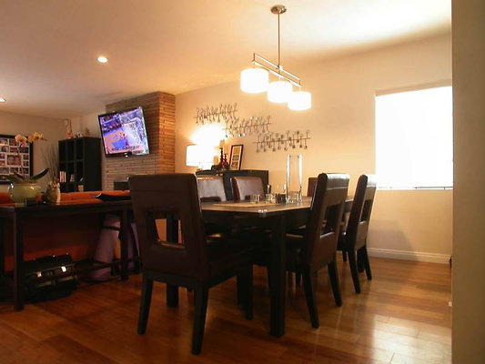 8514 dining 2