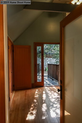 38bathroom3-reverse