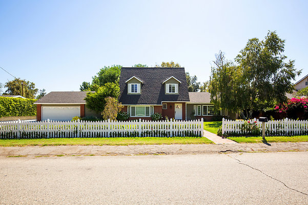 Woodland HIlls - Uni Loc - D150