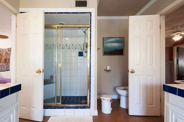 10822 bath 4