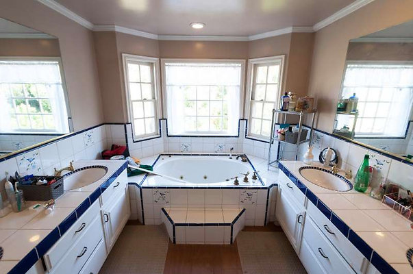 10822 bath 3