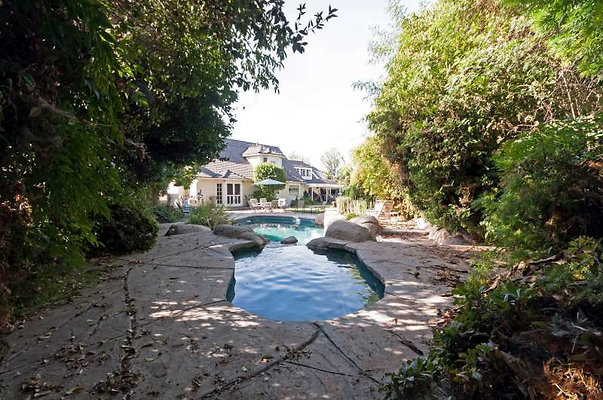 10822 pool 1