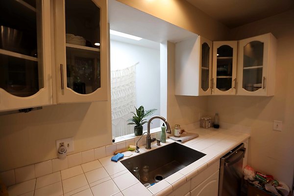 452A Kitchen 0048