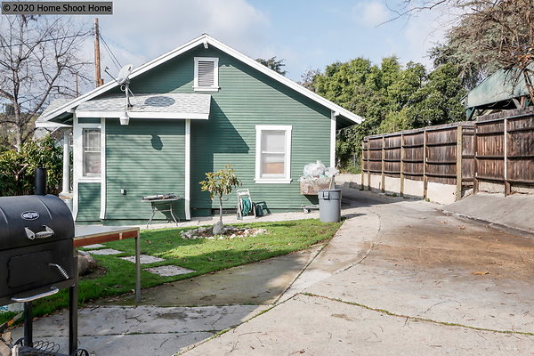 24backyard-reverse