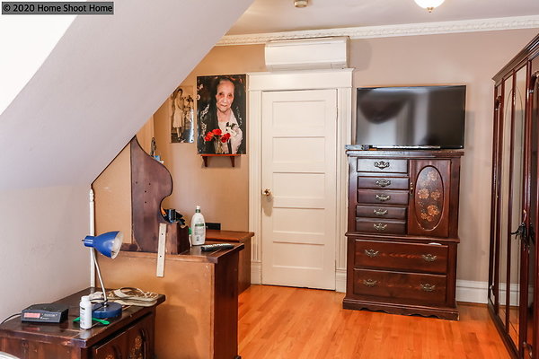 20bedroom2-reverse