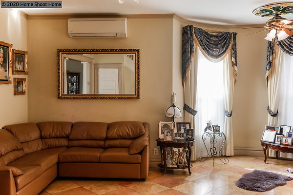 04living-room