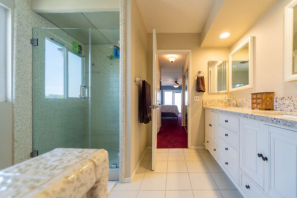 12828 bath 1