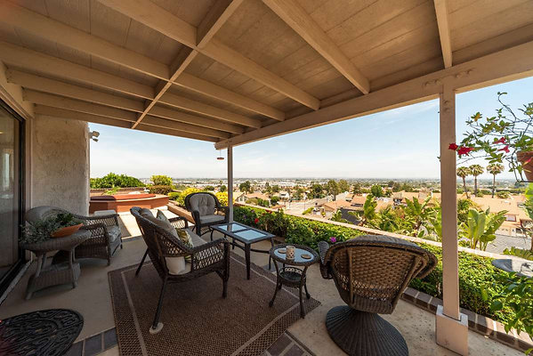 12828 balcony 5
