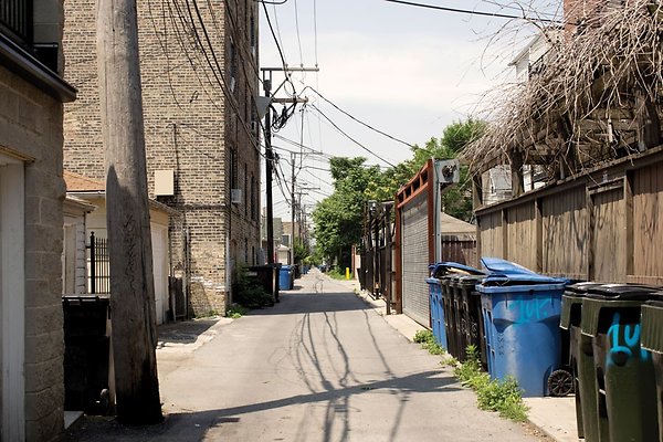 Hannah House - Alley - Garage