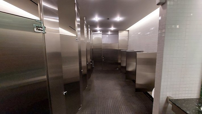 13 Men&apos;s Room (1)