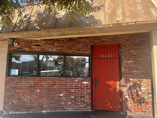 West LA - Carmine&apos;s - 10463 Santa Monica Blvd, Los Angeles, CA 90025