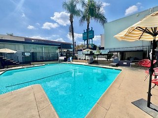 Sojourn Hotel 15485 Ventura Blvd Sherman Oaks 7748