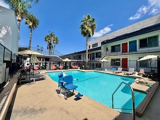 Sojourn Hotel 15485 Ventura Blvd Sherman Oaks 7740