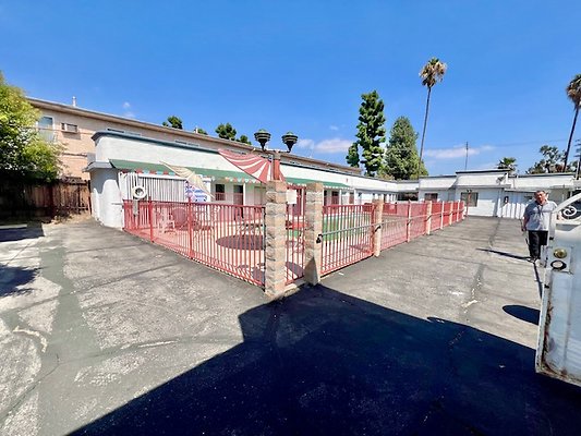 Silver Saddle Motel 6235 Lankershim Blvd 7957